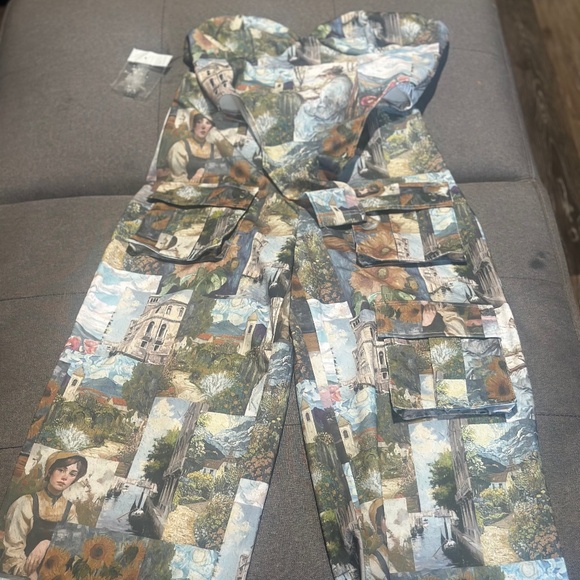 Two piece Crop top with matching pants - Picture 1 of 7